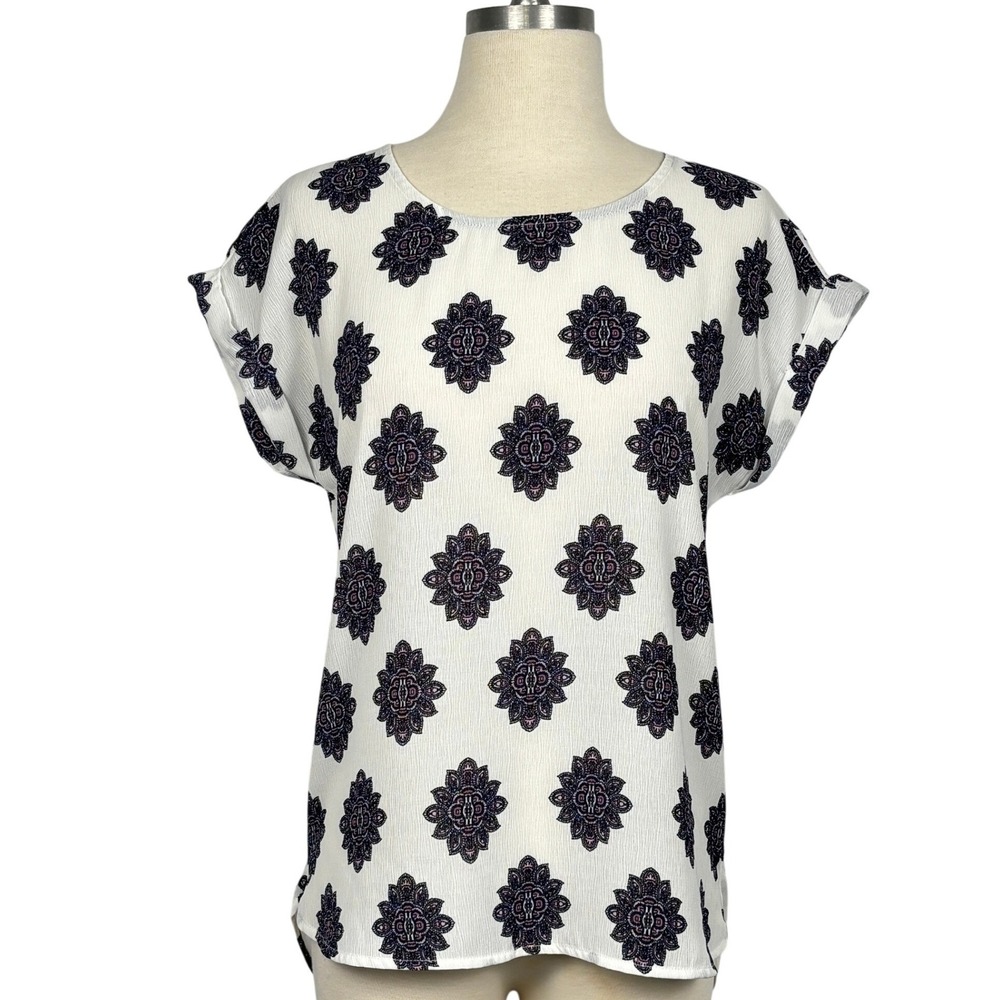 Pink Republic Blouse Medallion Print Size M Ivory Mauve Short Sleeve Zipper Back